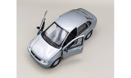 ВАЗ-1118 Lada-Kalina Лада Калина (серебристый) Игрушка Welly М.0922, масштабная модель, scale35