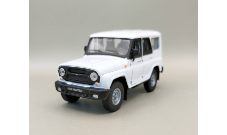 УАЗ‑315195 УАЗ «Хантер» UAZ Hunter (белый) Игрушка Welly М.0931, масштабная модель, scale35