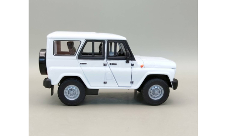 УАЗ‑315195 УАЗ «Хантер» UAZ Hunter (белый) Игрушка Welly М.0931, масштабная модель, scale35