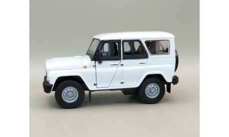 УАЗ‑315195 УАЗ «Хантер» UAZ Hunter (белый) Игрушка Welly М.0931, масштабная модель, scale35