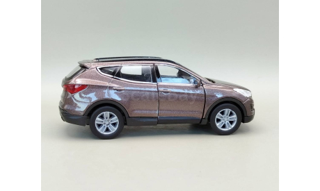 Hyundai Santa Fe (коричневый) Игрушка Welly М.0932, масштабная модель, scale35