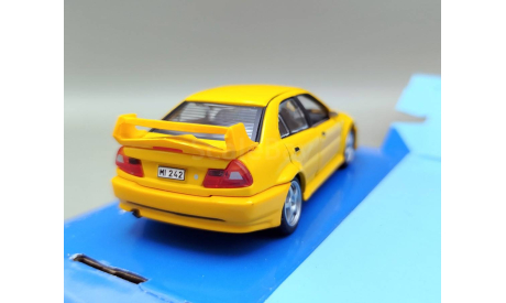 Mitsubishi Lancer Evolution VI (жёлтый) Митсубиси Cararama М.1022, масштабная модель, Bauer/Cararama/Hongwell, scale43