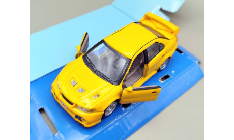 Mitsubishi Lancer Evolution VI (жёлтый) Митсубиси Cararama М.1022, масштабная модель, Bauer/Cararama/Hongwell, scale43