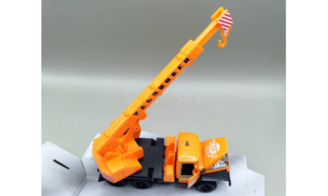 УРАЛ автокран (оранжевый) Игрушка Технопарк М.1061, масштабная модель, scale50