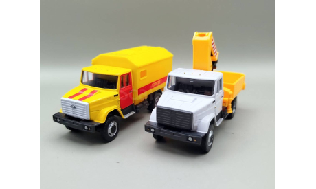 ЗИЛ-4331 2 штуки (серый/жёлтый) Модель-Игрушка Cararama М.1079, масштабная модель, Bauer/Cararama/Hongwell, scale64