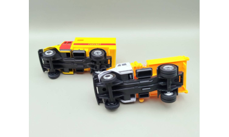 ЗИЛ-4331 2 штуки (серый/жёлтый) Модель-Игрушка Cararama М.1079, масштабная модель, Bauer/Cararama/Hongwell, scale64