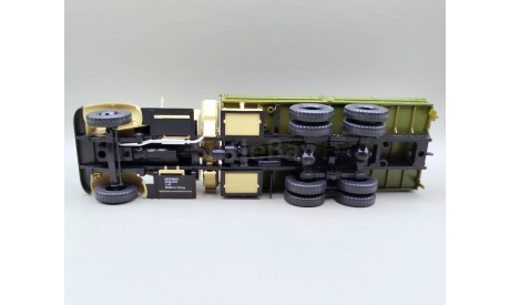 ЯАЗ-210 бортовой (бежевый/зелёный) Modimio М.1280, масштабная модель, scale43