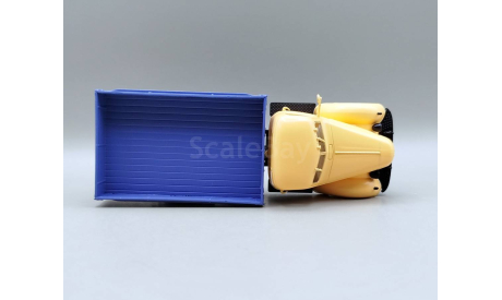 ЗИЛ-164А бортовой (бежевый/синий) DeAgostini  М.1302, масштабная модель, scale43