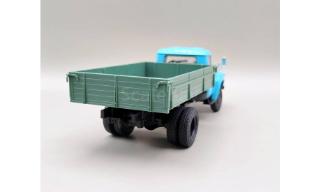 ЗИЛ-138 бортовой (голубой/зелёный) DeAgostini  М.1307, масштабная модель, scale43
