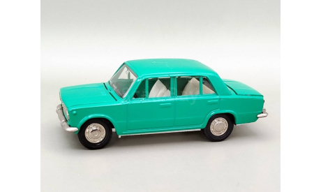 ВАЗ-2101 ’Жигули’ (зелёный) СССР Агат/Моссар/Тантал М.1347, масштабная модель, scale43