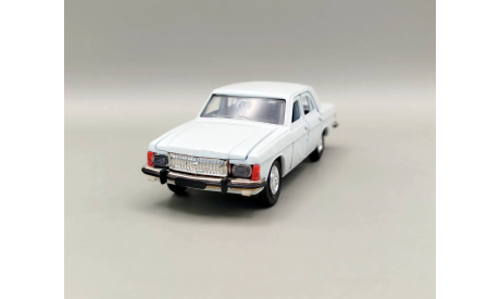 Горький-3102 (белый) Россия Агат/Моссар/Тантал  М.1381, масштабная модель, scale43, ГАЗ