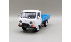 УАЗ-452Д бортовой  (белый/голубой) DeAgostini М.1422