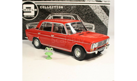 1:18 ВАЗ LADA 2103 от Triple9 красная, коричневый салон, масштабная модель, scale18