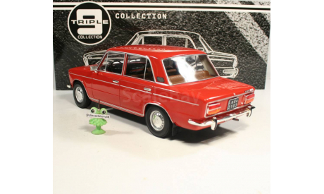 1:18 ВАЗ LADA 2103 от Triple9 красная, коричневый салон, масштабная модель, scale18