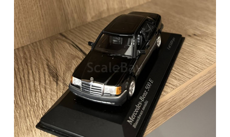 Mercedes-Benz 500E W124 Minichamps Blauswartz, масштабная модель, scale43