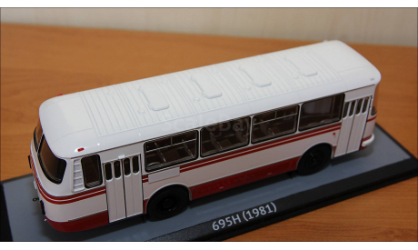 ЛАЗ-695Н Classicbus Арт. 04016C, масштабная модель, 1:43, 1/43