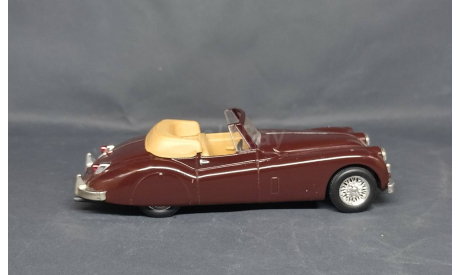 Jaguar XK140 Суперкары №4, масштабная модель, Суперкары. Лучшие автомобили мира, журнал от DeAgostini, scale43