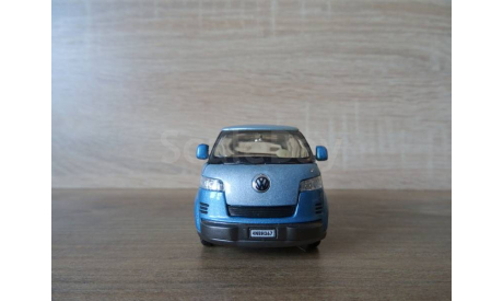Volkswagen Microbus (2001) Hongwell Cararama, масштабная модель, Bauer/Cararama/Hongwell, scale43
