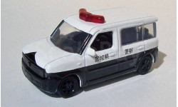 Nissan Cube  японская полиция М-тех 1/72
