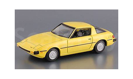 MAZDA Savanna RX-7 (SA22C) желтая Real-X 1/72, масштабная модель, scale0