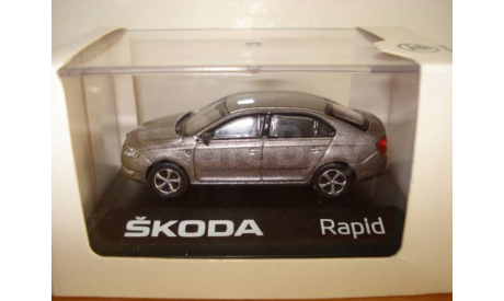 Skoda Rapid silver Abrex 1/72, масштабная модель, Škoda, scale72