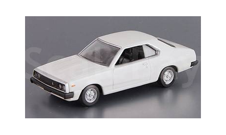 Skyline hardtop 2000 GT белый Real-X 1/72, масштабная модель, scale0