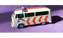 Полицейские Машины Мира №17 - Volkswagen Transporter T2 полиция Нидерландов DeAgostini, масштабная модель, Полицейские машины мира, Deagostini, 1:43, 1/43