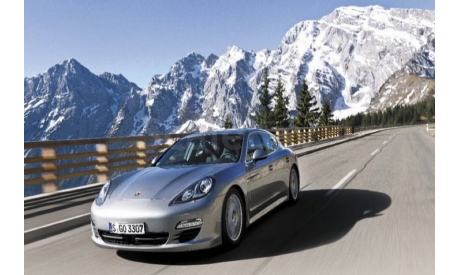 Minichamps PORSCHE PANAMERA S HYBRID - 2011 - SILVER METALLIC L.E. 1008 pcs., масштабная модель, scale43