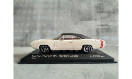 Minichamps DODGE CHARGER HARDTOP COUPE - 1968 -WHITE L.E. 2208 pcs., масштабная модель, scale43