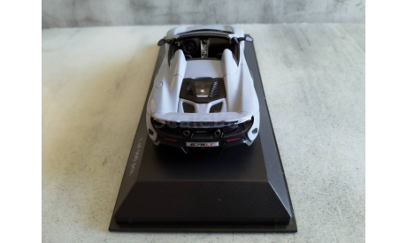 Minichamps MCLAREN 675LT SPIDER - CERAMIC GREY L.E. 500 pcs., масштабная модель, scale43
