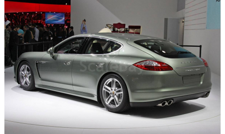 Minichamps PORSCHE PANAMERA S HYBRID - 2011 - SILVER METALLIC L.E. 1008 pcs., масштабная модель, scale43