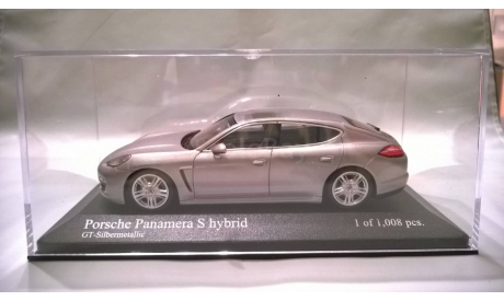 Minichamps PORSCHE PANAMERA S HYBRID - 2011 - SILVER METALLIC L.E. 1008 pcs., масштабная модель, scale43