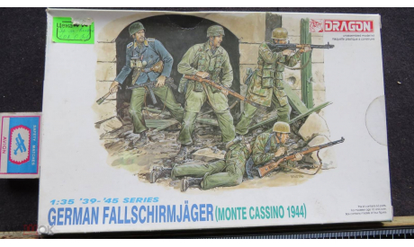 Десантники German Fallschirmjager (Monte Cassino 1944) 39-45 Series Dragon 1/35 Пакет с деталями не открывался. Возможен обмен., фигурка, scale35