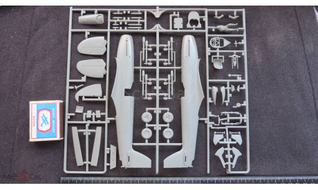 Палубный Supermarine Seafire FR46/47 Airfix 1/48  возможен обмен, масштабные модели авиации, scale48
