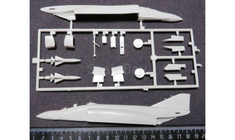 Палубный истребитель Fantom F-4K/M British Phantom Tamiya 1/100 Редкость! возможен обмен, масштабные модели авиации, 1:100