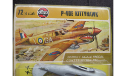 Истребитель Curtiss Hawk P-40E Kittyhawk Airfix 1/72 Пакеты с деталями не открывались возможен обмен