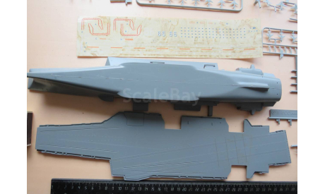 Авианосец Aircraft carrier Kitty Hawk-class USS America CV-66 Arii A131-1200 1/800  Полный корпус Как некомплект  возможен обмен., масштабная модель, scale0