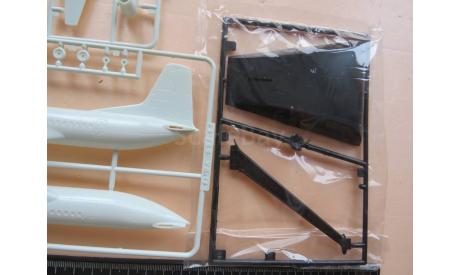 Лайнер YS-11 ANA Doyusha 400432 1/144  Возможен обмен., масштабные модели авиации, scale144