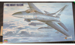 Многоцелевой истребитель F-16C Night Falcon Hasegawa 1/48 Как некомплект –декаль в пятнах.