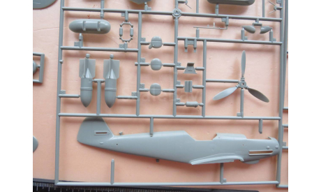 Истребитель Messerschmitt Bf 109G-14 Academy  1682 1/48  возможен обмен, масштабные модели авиации, scale48