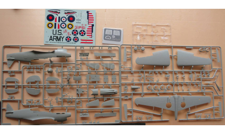 Истребитель Curtiss P-40B Warhawk (Tomahawk IIA) Trumpeter 02807 1/48  возможен обмен, масштабные модели авиации, scale72
