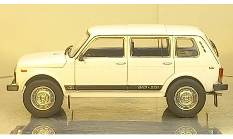 Нива 2131 4х4 5 дверная белая, масштабная модель, ARMODEL, ВАЗ, scale43