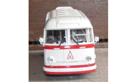 ЛАЗ-695Е красный первый выпуск, масштабная модель, Classicbus, scale43