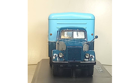 ЛУМЗ-827 (51) автолавка  ССМ 1592, редкая масштабная модель, Start Scale Models (SSM), ГАЗ, scale43