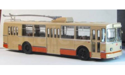 ЗИУ-9 троллейбус ССМ 4001