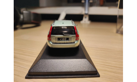 Minichsmps, масштабная модель, Volvo, Minichamps, scale43