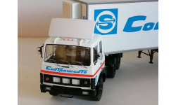 МАЗ-6422 с полуприцепом Lamberet Sovtransavto  Start Scale Models (SSM)