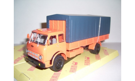 МАЗ-53352 розовый (1974-1976) НАП Н296, масштабная модель, scale43, Наш Автопром