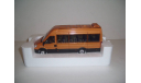 Автобус Ивеко IVECO irisbus Daily Tourys ROS001220, масштабная модель, scale43