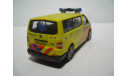 Фольксваген Транспортёр Т5 Ambulance, масштабная модель, Volkswagen, Cararama, 1:43, 1/43